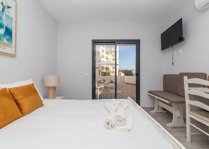 Akisol Rocha Liberty *