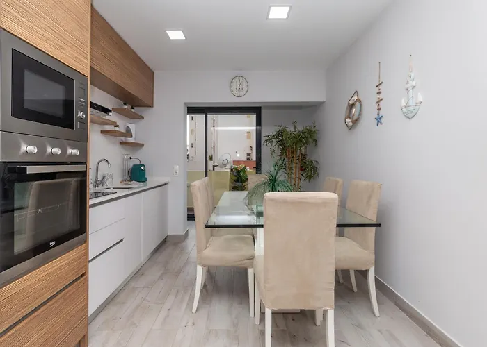 Akisol Rocha Liberty *